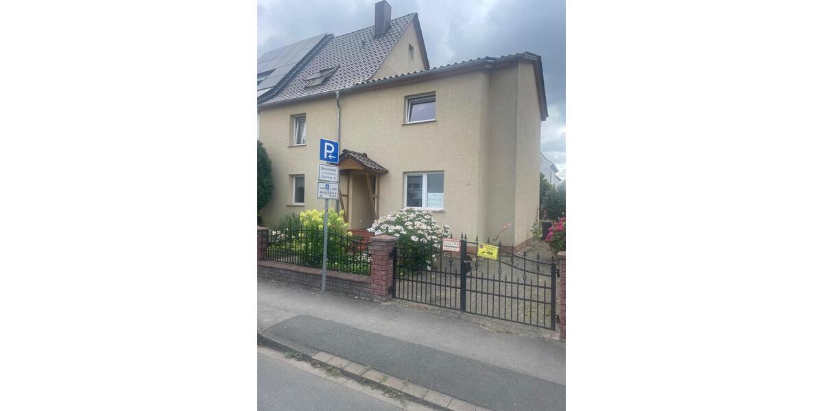 Reihenhaus Holzminden - 6.5 Zimmer, 178 m&sup2;, 280.000&euro; | Angebot:27115096