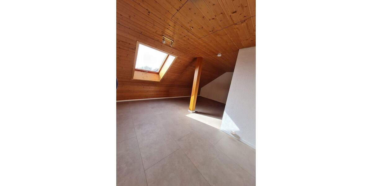 Doppelhaushälfte Biberach - 5 Zimmer, 125 m&sup2;, 1.500&euro; | Angebot:25410347