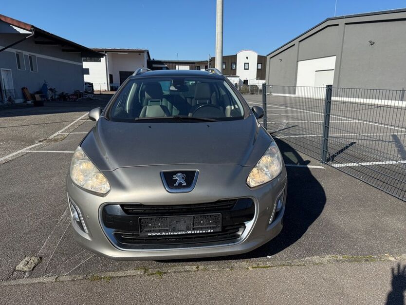 Peugeot 308 134.000 km 4.000 € Schwandorf 92421