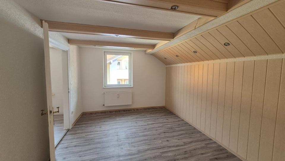 Etagenwohnung Sonthofen - 3 Zimmer, 80 m&sup2;, 790&euro; | Angebot:25476079