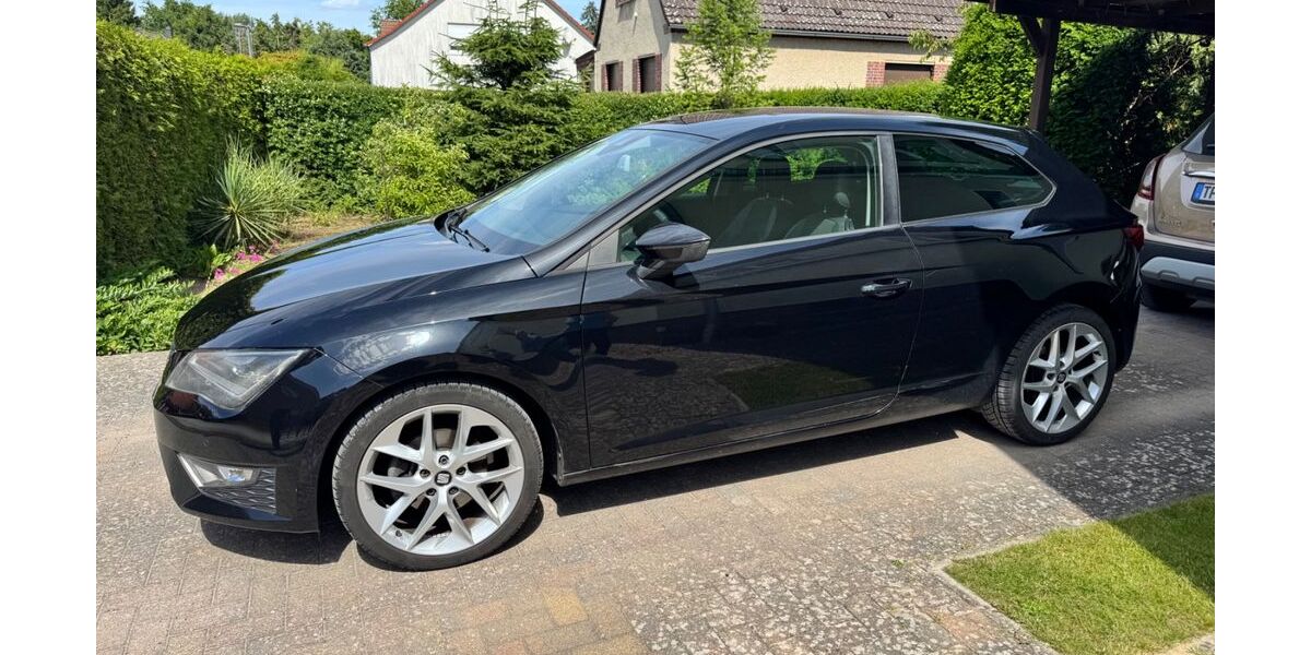 Seat Leon 12.000 km 13.000 &euro; Zeuthen 15738