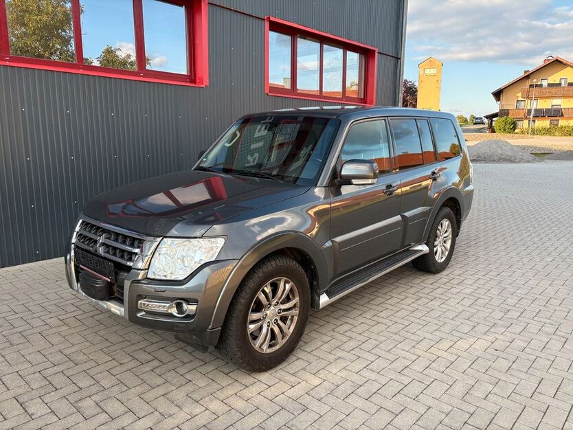 Mitsubishi Pajero 164.400 km 26.900 € Walderbach 93194