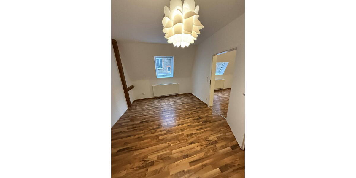 Mehrfamilienhaus, Wohnhaus Wiesbaden Klarenthal - 2 Zimmer, 59 m&sup2;, 818&euro; | Angebot:26411714