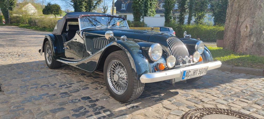 Morgan Plus 8 95.700 km 49.750 &euro; Aachen 52074