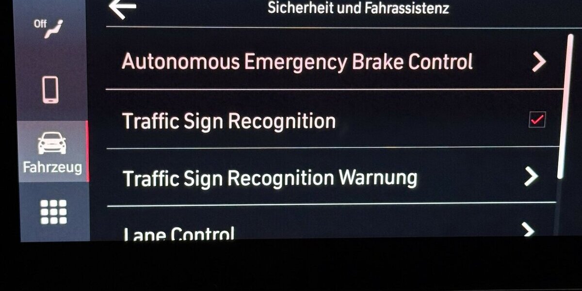 Fiat 500e Action Carplay Android Automatik 1.Hand 25.950 km 13.120 &euro; Lich 35423