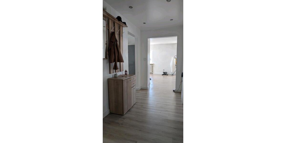 Dachgeschoßwohnung Viernheim - 3 Zimmer, 75 m&sup2;, 1.300&euro; | Angebot:26424089
