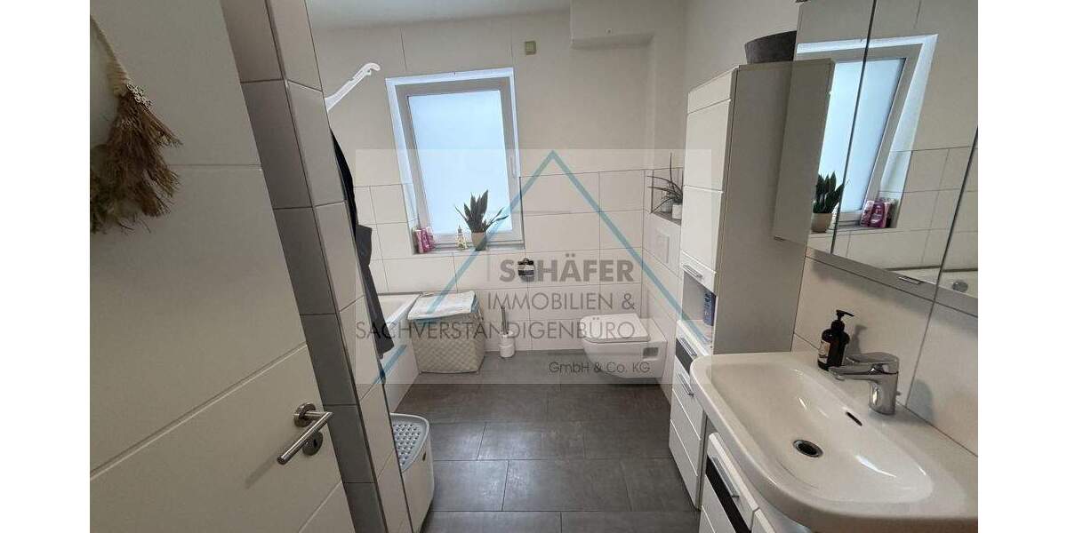 Etagenwohnung Syke - 5 Zimmer, 118 m&sup2;, 1.350&euro; | Angebot:25742411