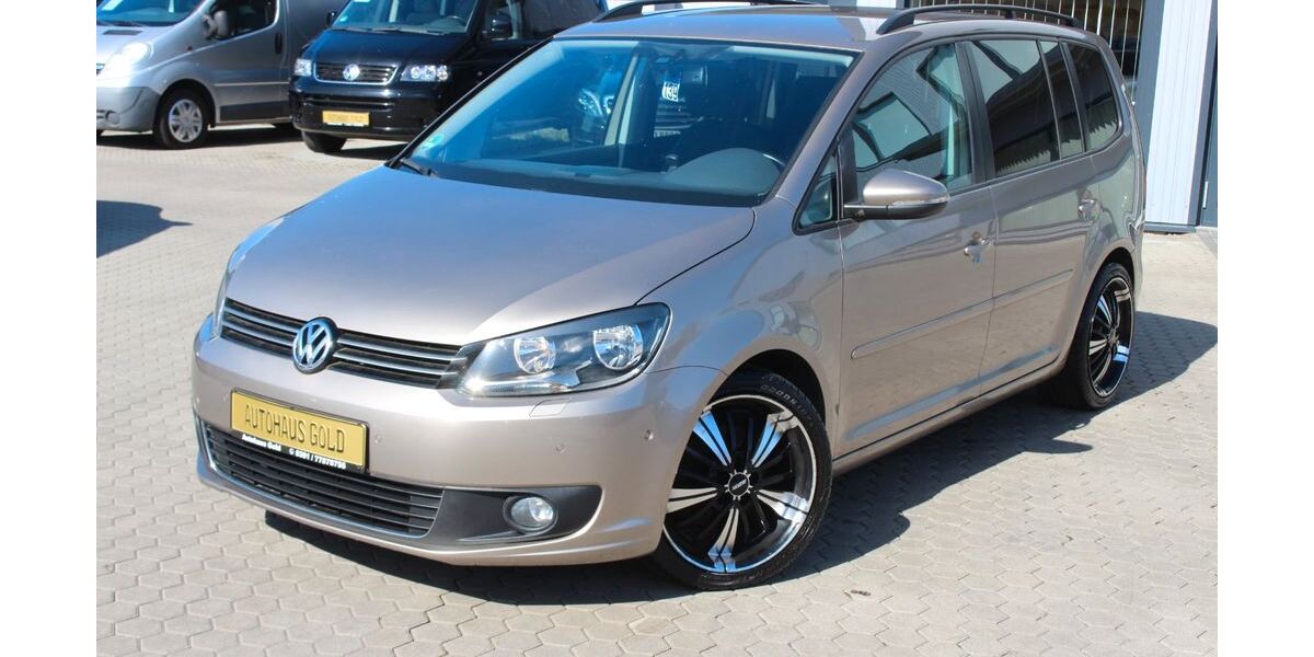 VW Touran 165.867 km 9.488 &euro; Rostock 18107