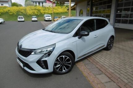 Renault Clio 9.860 km 18.690 &euro; Eiterfeld 36132
