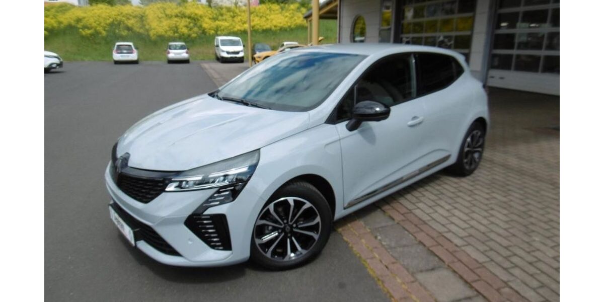 Renault Clio 9.860 km 18.690 &euro; Eiterfeld 36132