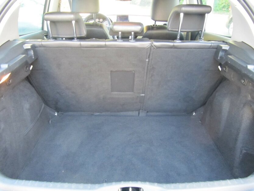 Peugeot 308 Platinum+ Klma+Insp+ TÜV + NEU + 230.447 km 3.435 € Schwalbach/Taunus 65824