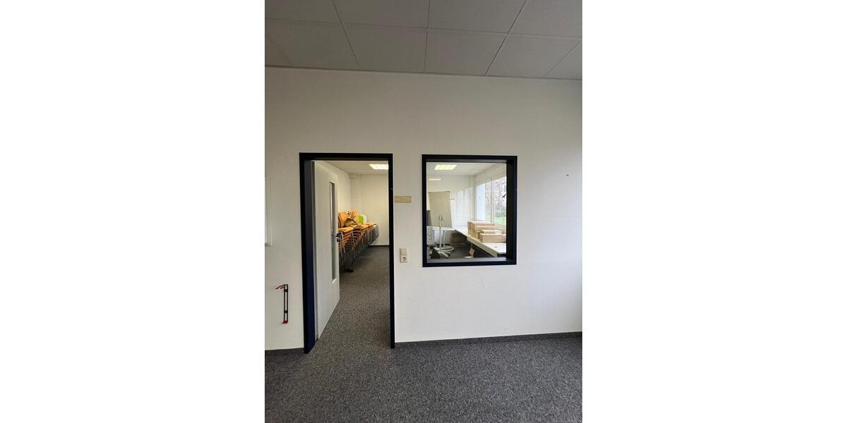 Gewerberäumlichkeit im Gewerbegebiet Rot-Malsch zu vermieten zimmer