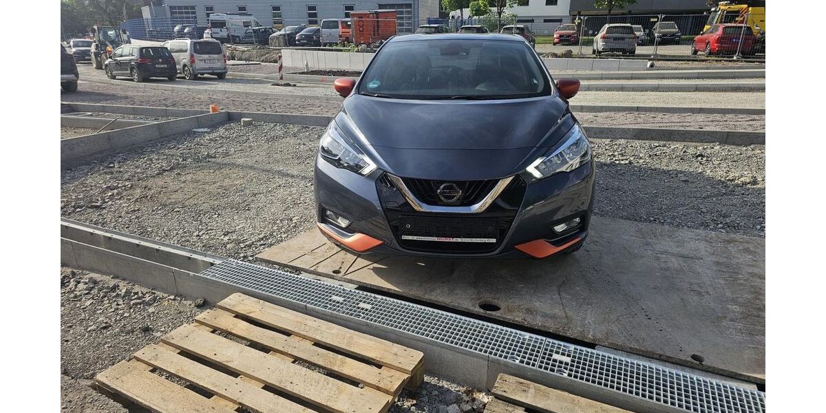 Nissan Micra 64.101 km 8.750 &euro; Stuttgart 70376