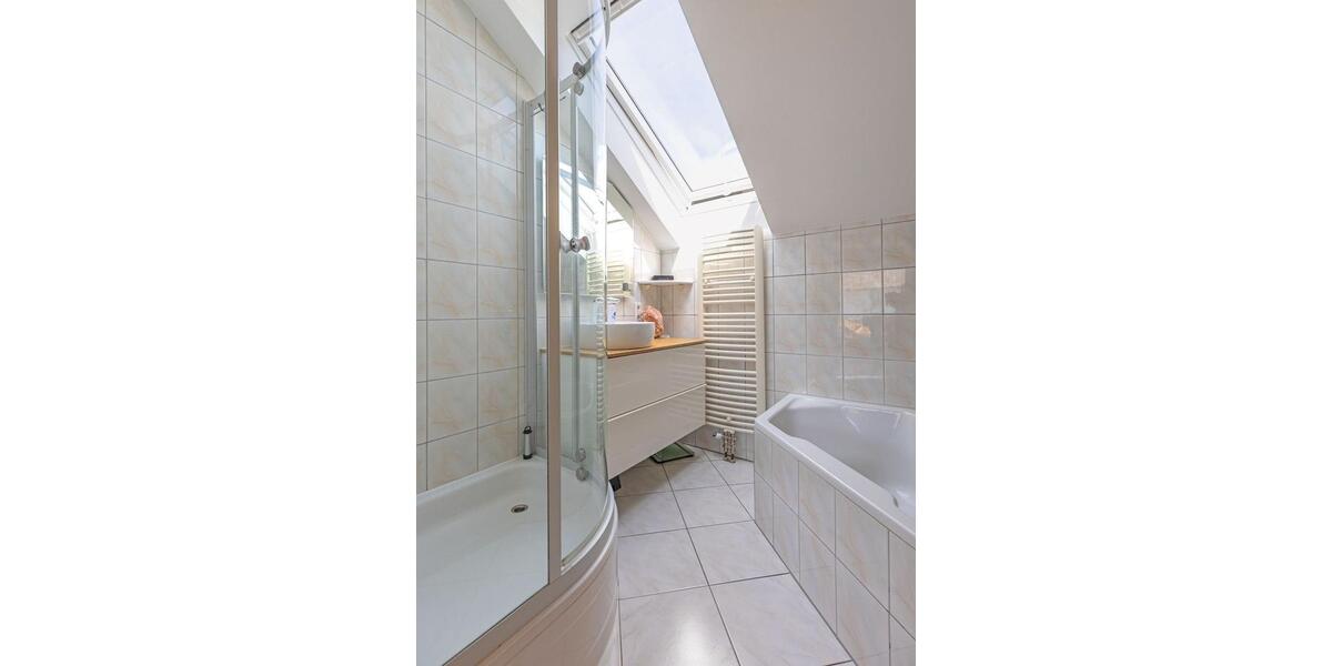 Dachgeschoßwohnung Karben - 4 Zimmer, 90 m&sup2;, 368.000&euro; | Angebot:27204274