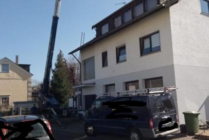 Gewerbehalle mit Büro, Garagen und Sozialräumen 133 qm zimmer