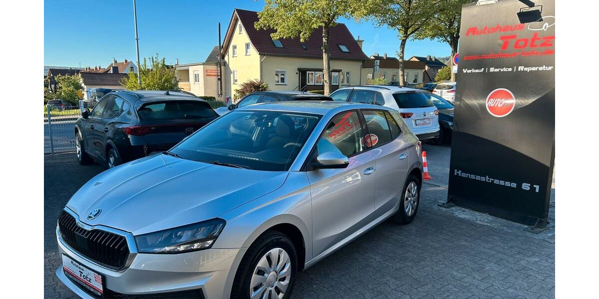 Skoda Fabia 27.175 km 13.499 &euro; Höxter - Albaxen 37671