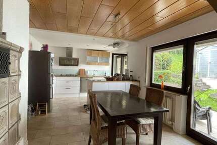 Haus Freiberg am Neckar - 8 Zimmer, 188 m&sup2;, 594.990&euro; | Angebot:26565117