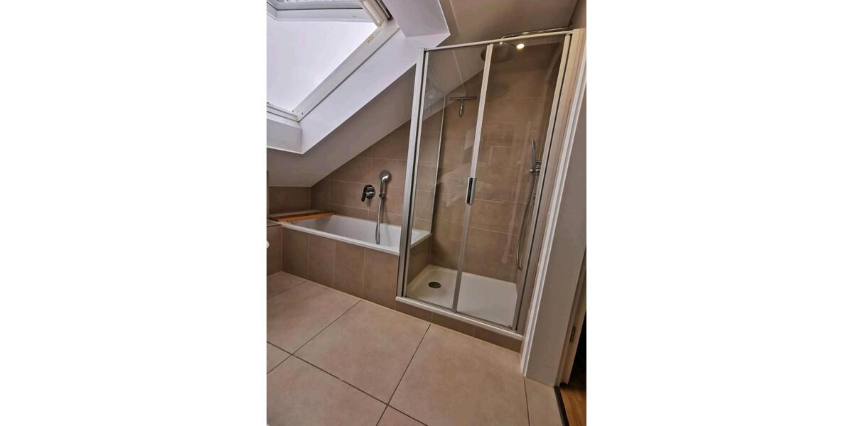 Modernisierte 3 Zimmer Dachgeschosswohnung in Sandhausen Mitte 3 zimmer