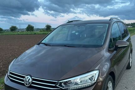 VW Touran 200.000 km 14.000 &euro; Bonn 53125