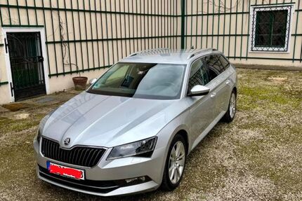 Skoda Superb 195.000 km 11.750 &euro; Höhenkirchen-Siegertsbrunn 85635
