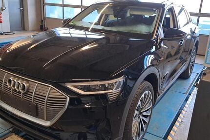Audi e-tron 24.068 km 29.950 &euro; Hagen 58091