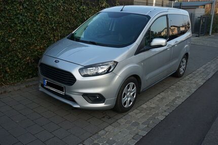 Ford Tourneo Courier 159.863 km 8.897 &euro; Lahr 77933