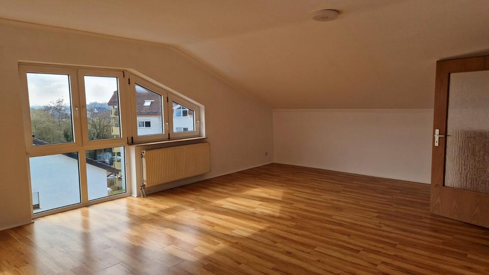 Dachgeschoßwohnung Bürstadt - 1.5 Zimmer, 48 m&sup2;, 550&euro; | Angebot:26406729