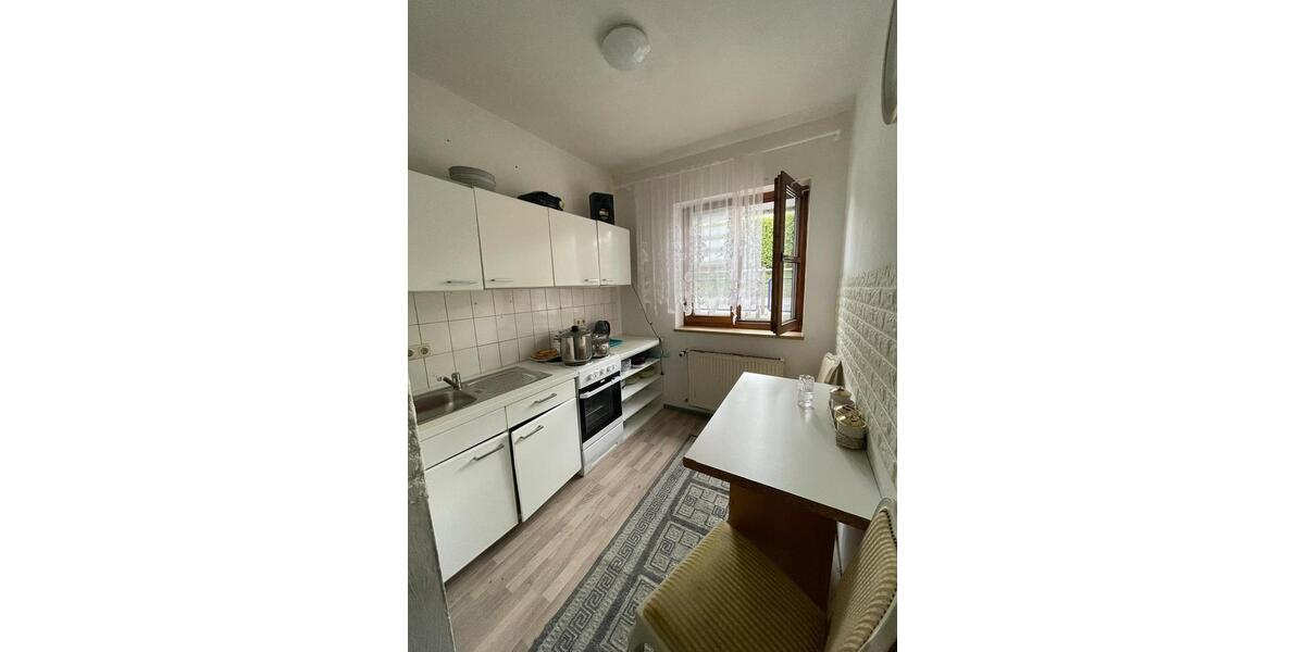 Etagenwohnung Burglengenfeld - 4 Zimmer, 105 m&sup2;, 850&euro; | Angebot:25516863