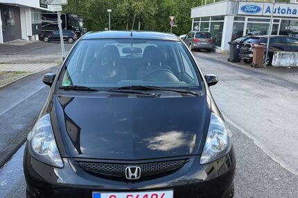 Honda Jazz 26.000 km 5.799 &euro; Fellbach 70736