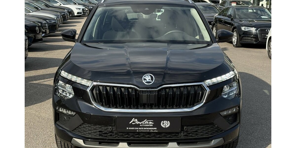 Skoda Kamiq Selection KAMERA/CARPLAY/DAB/DSG/KEYLESS 12.696 km 22.900 &euro; Villingen-Schwenningen 78054