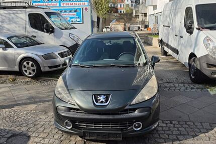 Peugeot 207 135.000 km 2.390 &euro; Berlin 12105