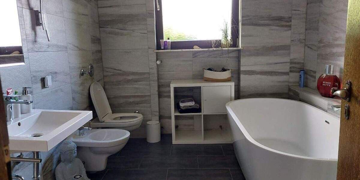 Bungalow Freisen Reitscheid - 8 Zimmer, 290 m&sup2;, 445.000&euro; | Angebot:25683938