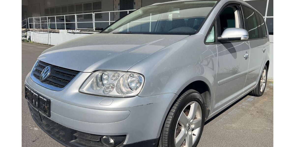 VW Touran 194.421 km 1.990 &euro; Gießen 35398