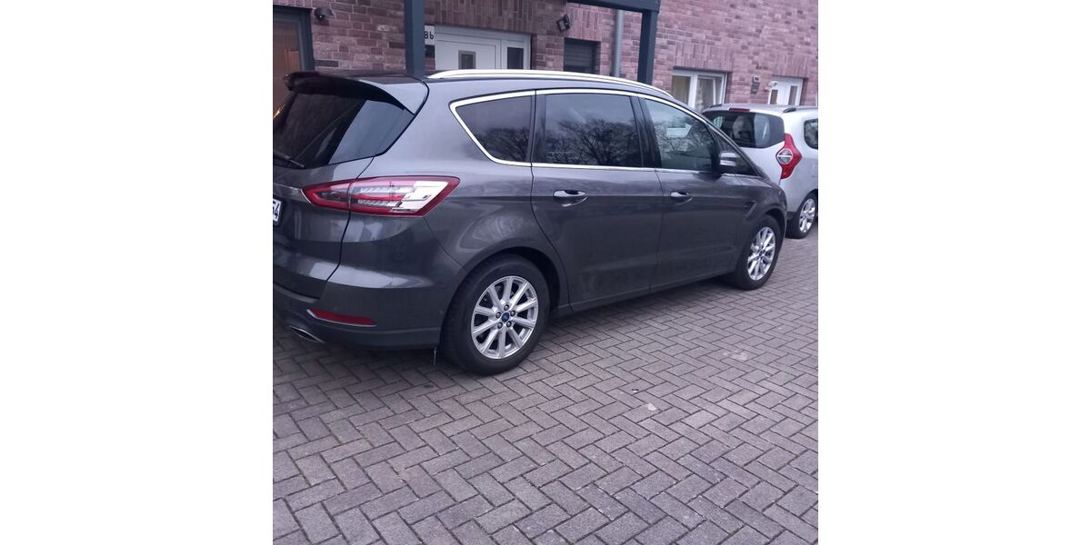 Ford S-Max 194.000 km 10.850 &euro; Köln 50769