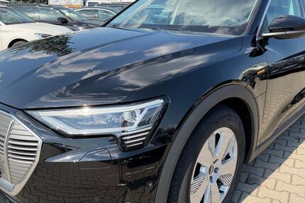 Audi e-tron 74.305 km 22.990 &euro; Nabburg 92507