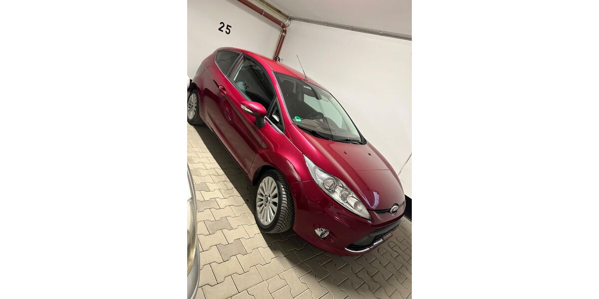 Ford Fiesta 180.000 km 2.199 &euro; Gießen 35394
