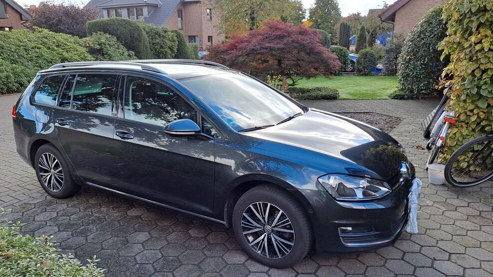 VW Golf 105.272 km 11.450 € Sassenberg 48336