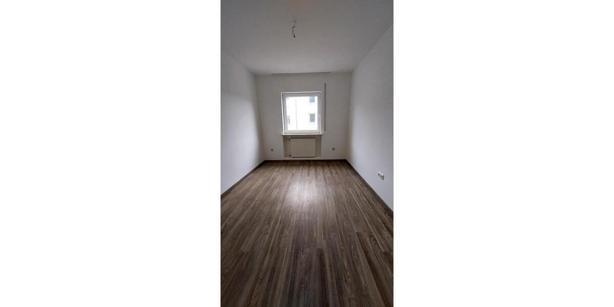 Hochparterre Mühltal - 4.5 Zimmer, 96 m&sup2;, 1.550&euro; | Angebot:26020949