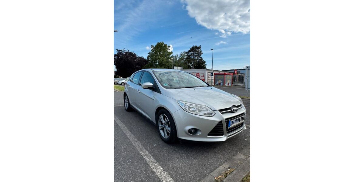 Ford Focus 260.921 km 3.250 &euro; Krefeld 47807
