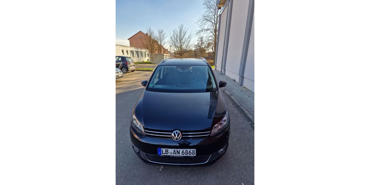VW Touran 204.000 km 8.800 &euro; Ludwigsburg 71638