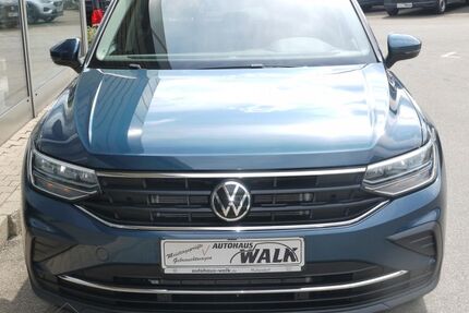 VW Tiguan 93.079 km 24.690 &euro; Pfullendorf 88630