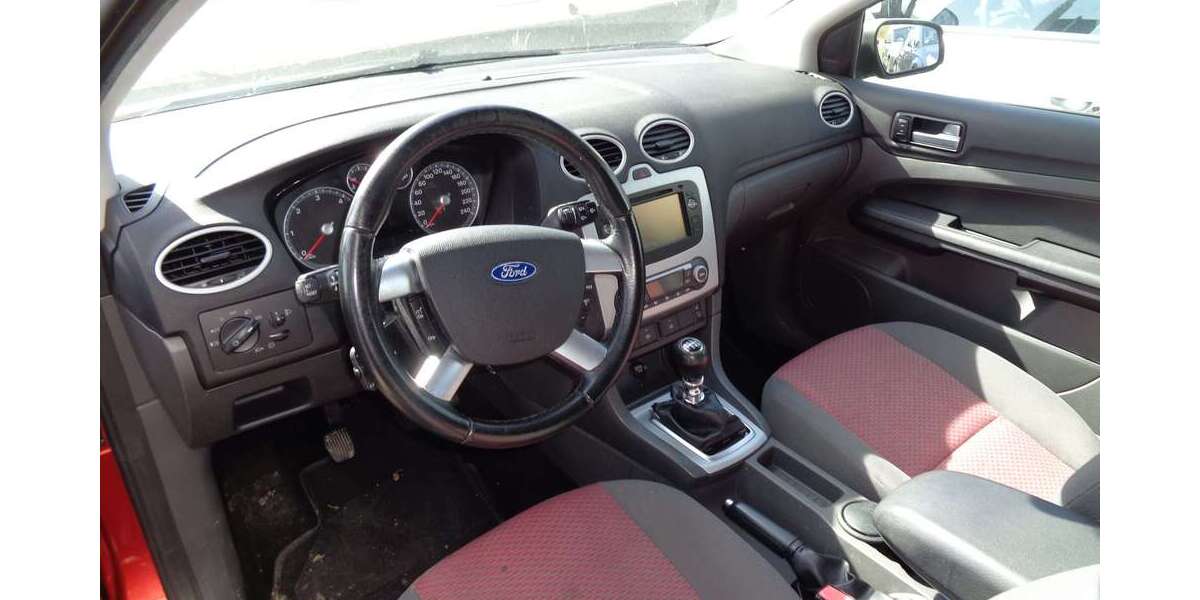 Ford Focus 212.000 km 1.999 &euro; Reutlingen (Ohmenhausen)- Tel 01799296766 72770