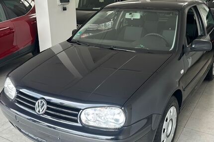 VW Golf 150.000 km 2.200 &euro; Schwerte 58239