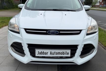 Ford Kuga 127.800 km 8.950 &euro; Hannover 30179