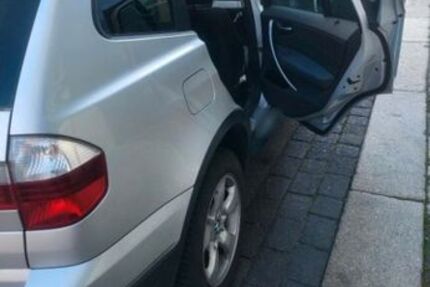 BMW X3 264.000 km 3.850 &euro; Dresden 01069