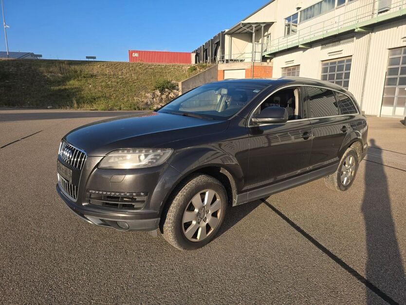 Audi Q7 230.000 km 15.100 € Wassertrüdingen 91744