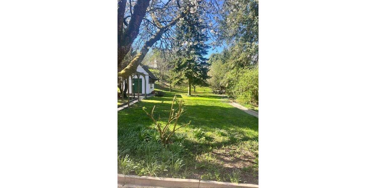 Einfamilienhaus freistehend mit schönem Grundstück und Möglichkeit zur weiteren Bebauung 5 zimmer