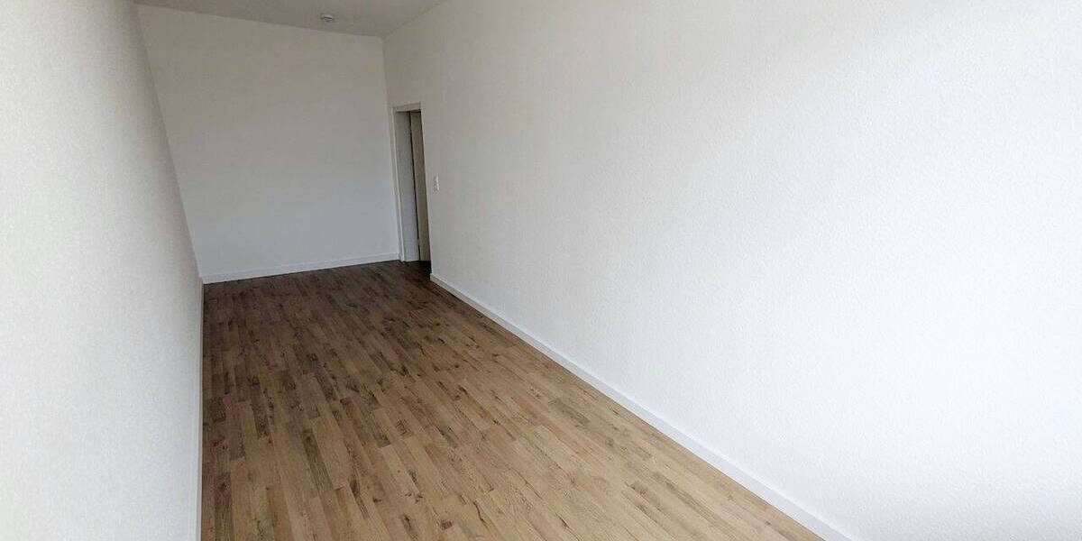 Etagenwohnung Meerane - 3 Zimmer, 85 m&sup2;, 400&euro; | Angebot:26788079