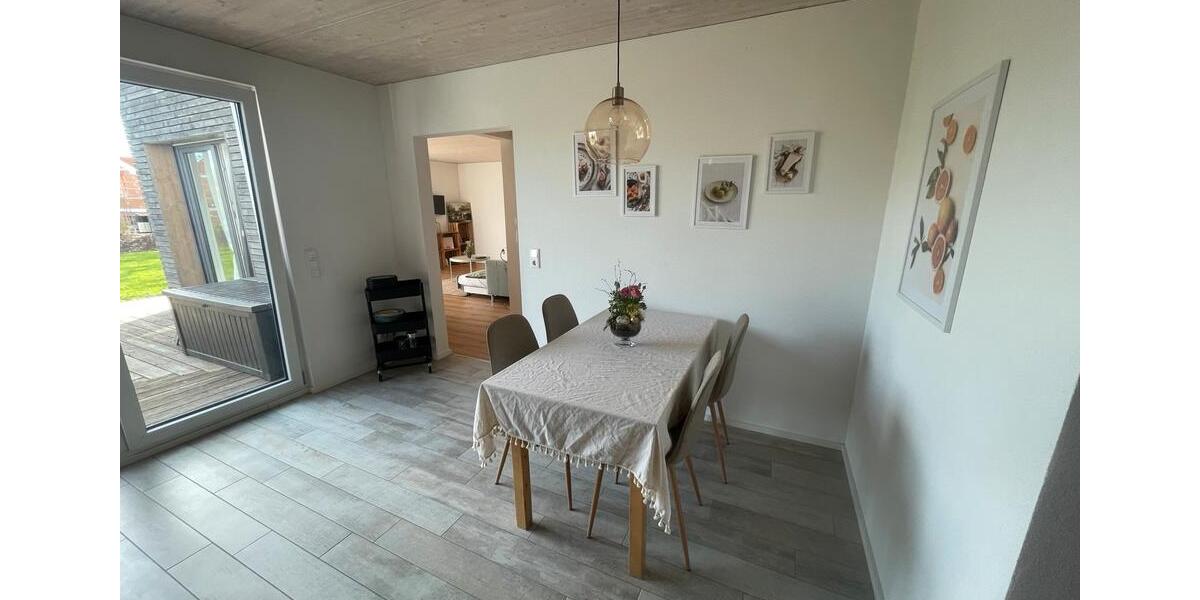 Erdgeschoßwohnung Tengen - 2.5 Zimmer, 70 m&sup2;, 995&euro; | Angebot:23713445