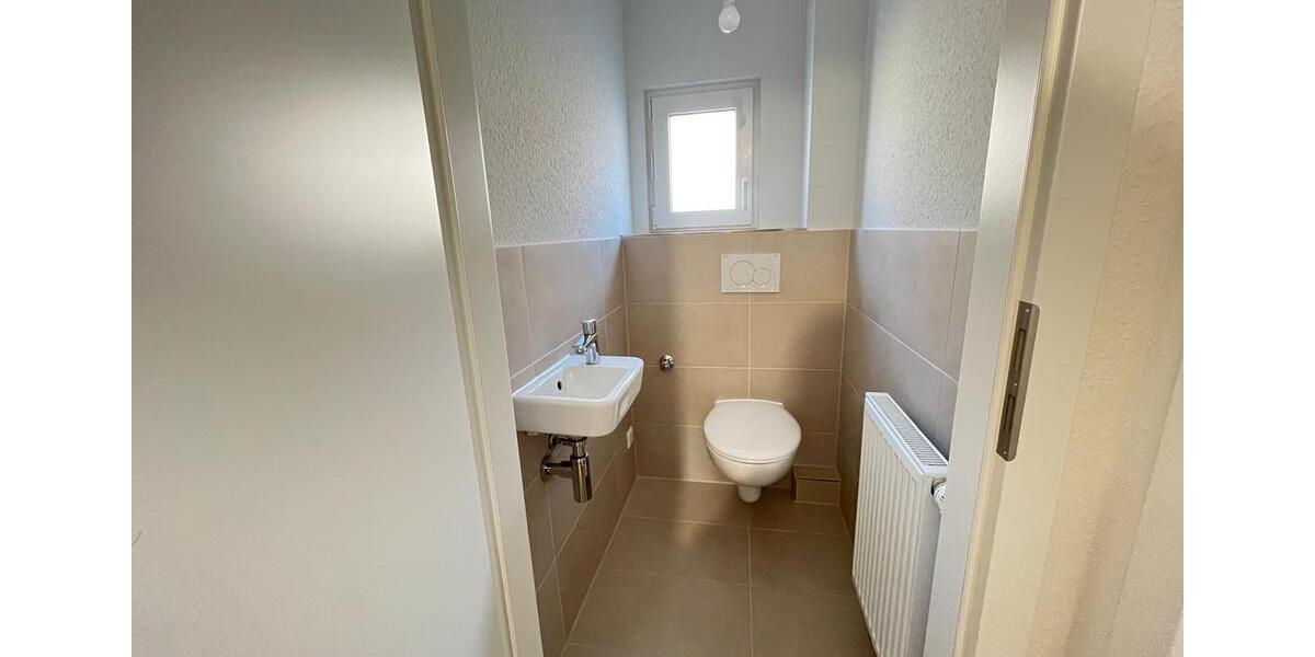 Dachgeschoßwohnung Albstadt - 3 Zimmer, 66 m&sup2;, 640&euro; | Angebot:26058916